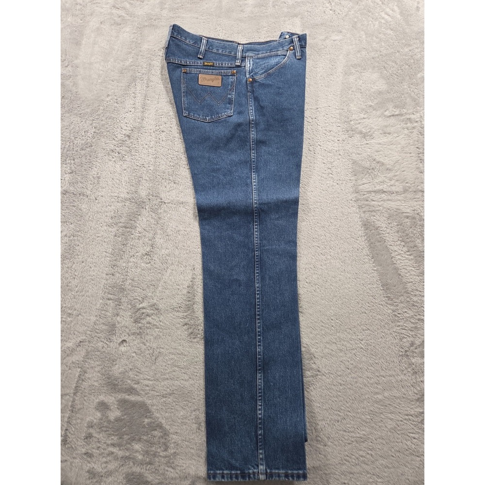 Wrangler Jeans Mens Sz  33x32 Medium Wash 13mwzgk Denim Western